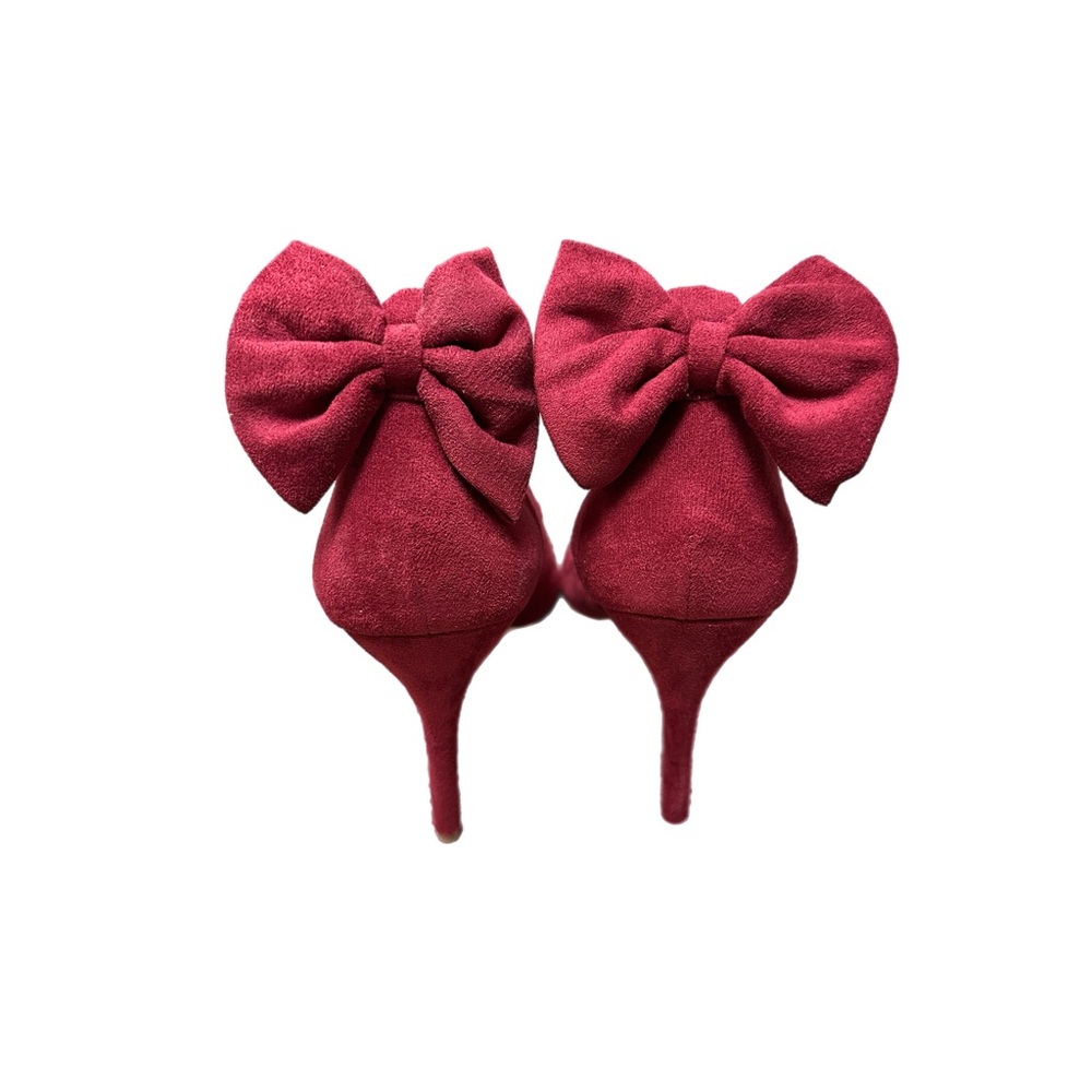 Elegant Red Bow Heels